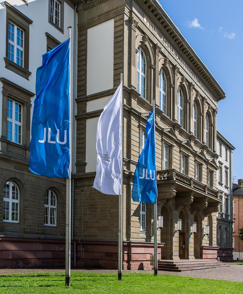 Hauptgebäude der JLU Giessen